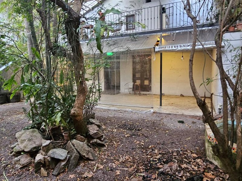 ALQUILER EN PALERMO |  EXMUSEO |CASA Y LOCAL COMERCIAL CON GRAN FONDO — MÚLTIPLES POSIBILIDADES - foto 2