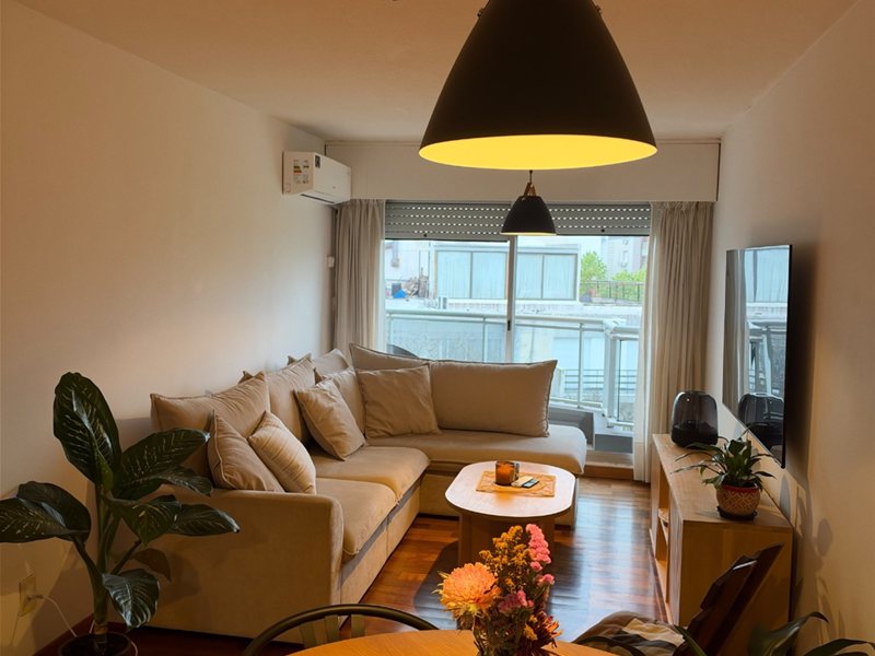 Sobre Ellauri a pasos de Br.España !! Se alquila sin muebles - foto 1