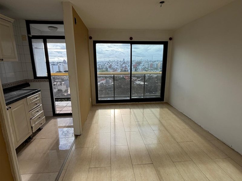 ¡TENGO LO QUE ESTABAS BUSCANDO!! IDEAL PARA VIVIR CON MÁXIMA SEGURIDAD Y TODOS LOS SERVICIOS.  Y PERFECTO PARA RENTA!!! - foto 3