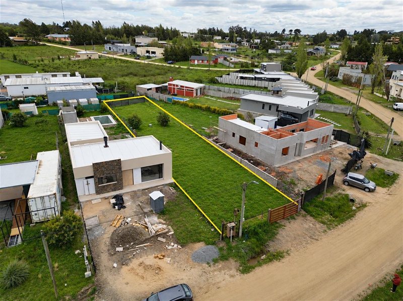 EN VENTA HERMOSO TERRENO DE 543M2 UBICADO EN ALTOS DE SAN CARLOS, COLONIA - foto 2