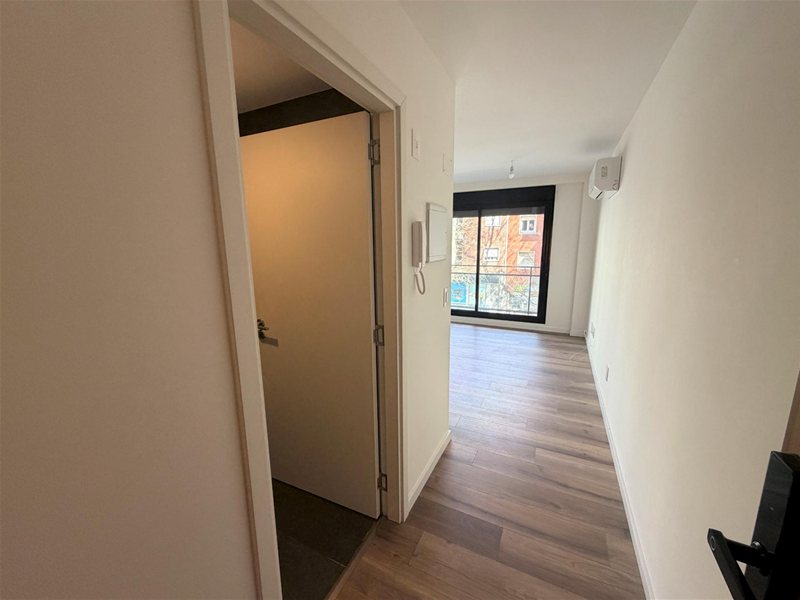 Venta monoambiente con renta con balcón como a estrenar!! Pocitos - foto 3