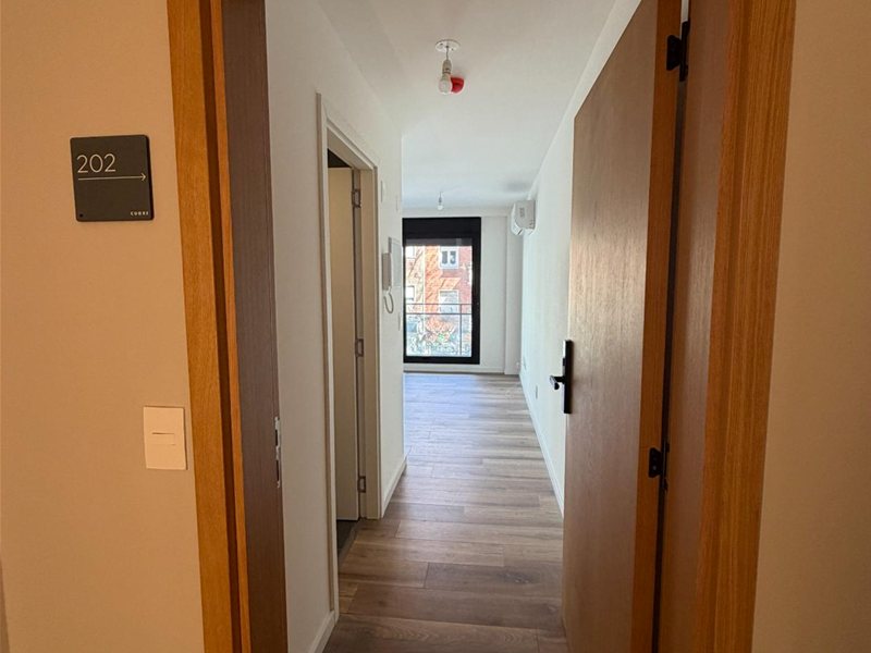 Venta monoambiente con renta con balcón como a estrenar!! Pocitos - foto 2