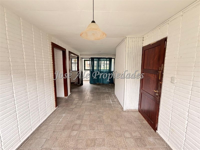 EN ALQUILER VIVIENDA EN PLANTA BAJA UBICADA EN COMPLEJO INVE, A METROS DEL SHOPPING DE COLONIA Y ZONA COMERCIAL TRES AVENIDAS. - foto 2
