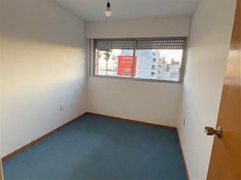 Alquiler apartamento de 2 dormitorios 2 baños garaje terraza rambla Buceo - foto 7