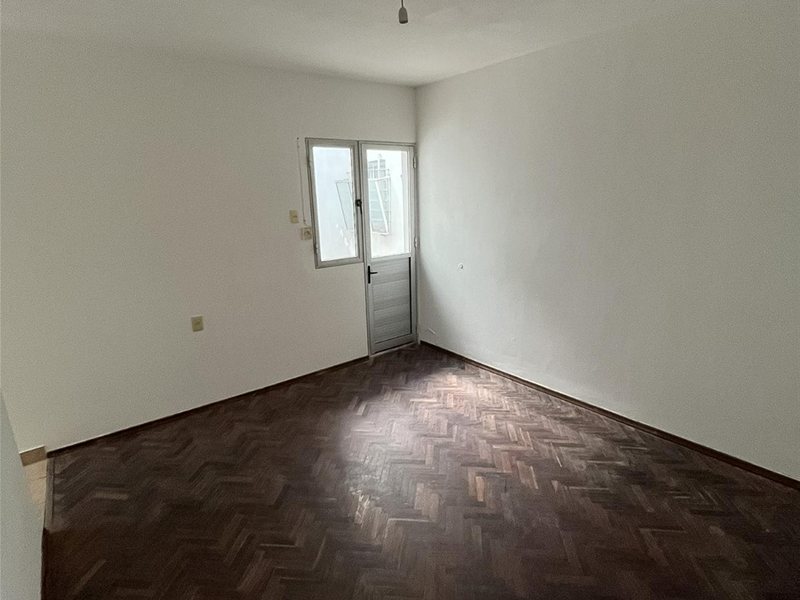 APARTAMENTO EN ALQUILER. 2 DORMITORIOS y PATIO. ZONA GOES - foto 1
