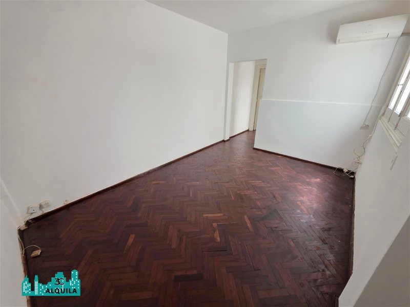 ALQUILA! 1 DORMITORIO CON PATIO EXCLUSIVO! BAJOS GS CS! A PASOS DE LA RAMBLA DE PUNTA CARRETAS!! - foto 3