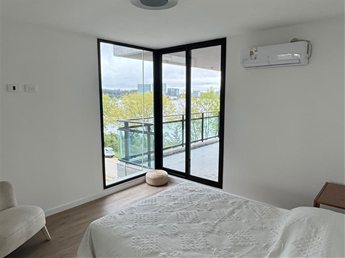 Venta de apartamento de 3 dormitorios con terraza y vista al lago - foto 4