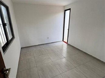 Casa de 2 dormitorios con entrada vehicular en Las Piedras. - foto 5