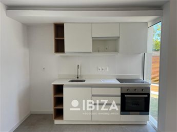 Venta Duplex Carrasco Norte con renta 1 dormitorio, parrillero y piscina - foto 6