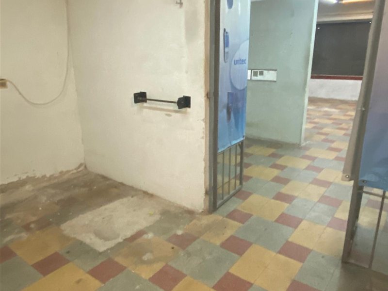 LOCAL COMERCIAL EN ALQUILER SOBRE CALLE BUENOS AIRES – CIUDAD VIEJA. PEYROU - foto 3
