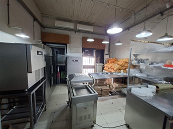 Local comercial, apto para gastronomía u otros usos. Washington casi Pérez Castellanos. - foto 6