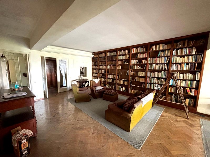 APARTAMENTO EN EL CENTRO DE ESTILO 3 HABITACIONES + 2BAÑOS + SERVICIO COMPLETO - foto 2