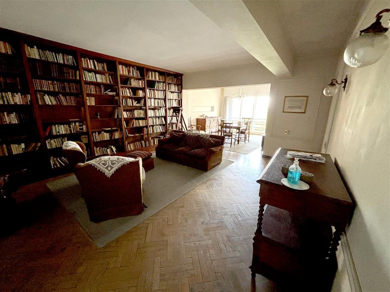 APARTAMENTO EN EL CENTRO DE ESTILO 3 HABITACIONES + 2BAÑOS + SERVICIO COMPLETO - foto 3