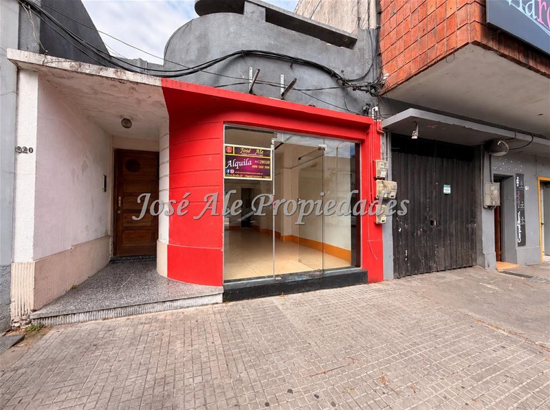 EN ALQUILER LOCAL COMERCIAL CÉNTRICO SOBRE UNA DE LAS AV PRINCIPALES DE COLONIA. - foto 3