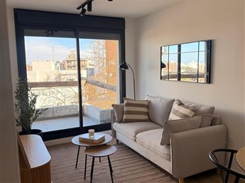 Oportunidad Apartamento 1 Dormitorio Al Frente de Soca, Con Terraza.