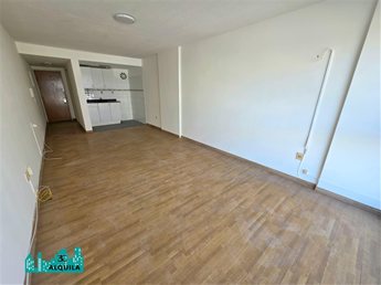 ALQUILA! AMPLIO MONOAMBIENTE AL FRENTE! IDEAL VIVIENDA, OFICINA O CONSULTORIO! A POCAS CUADRAS DE LA RAMBLA DE POCITOS! - foto 4