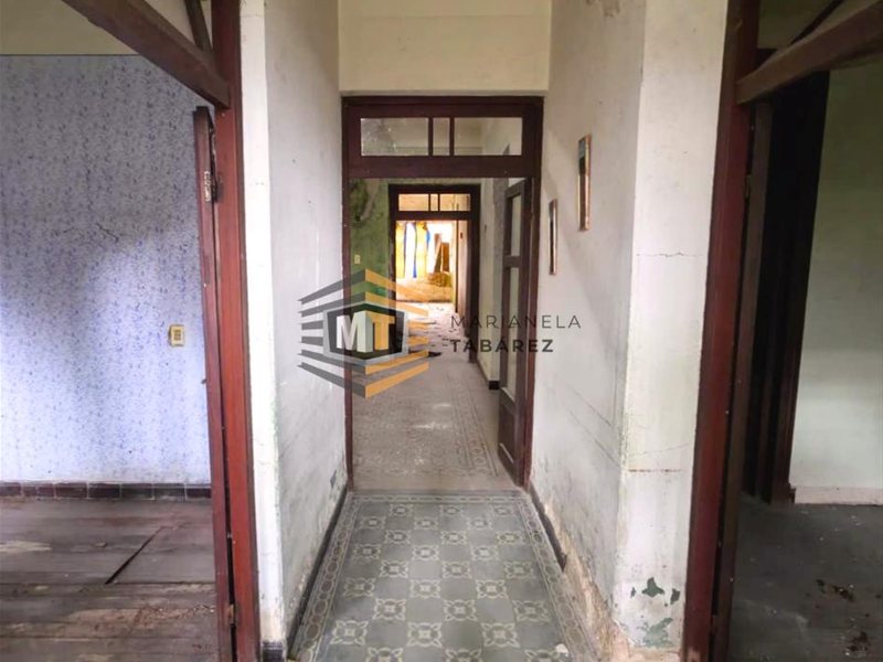 VENTA | CASA PARA RECICLAR | BRAZO ORIENTAL - foto 2