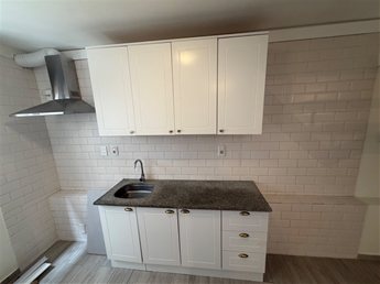 Se vende hermoso apartamento tipo dúplex en Palermo de 2 dormitorios con patio con parrillero. - foto 7