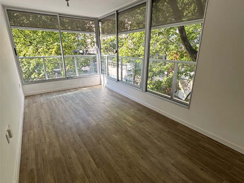 Venta apartamento Cordón de 2 dormitorios - foto 2