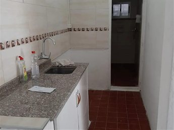 Alquiler de Casa en la Unión 1 dormitorio y patio - foto 7