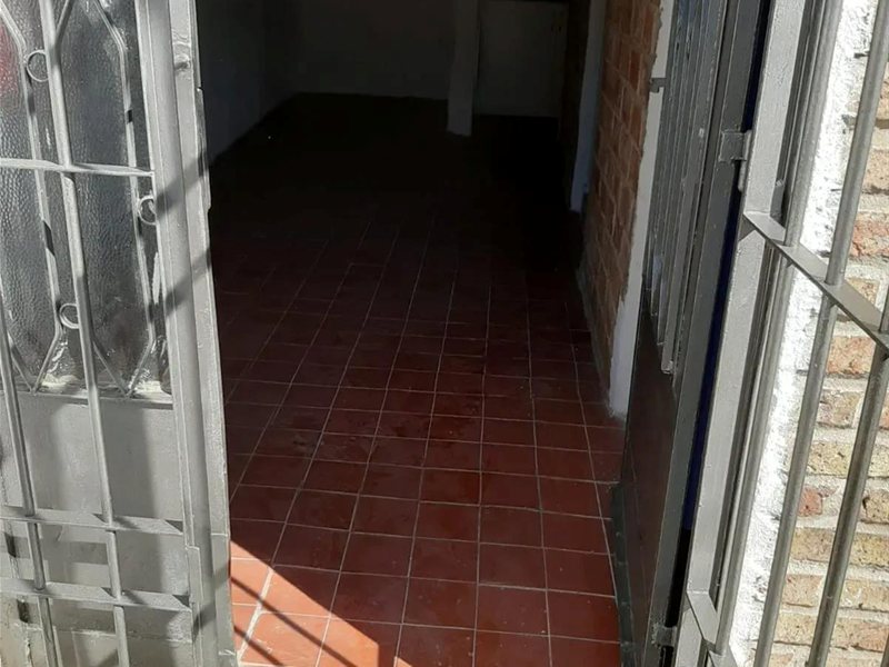 Alquiler de Casa en la Unión 1 dormitorio y patio - foto 2