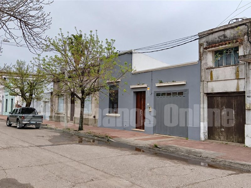 Casa amueblada en venta, a pasos de Plaza Artigas Ref: 6322 - foto 1