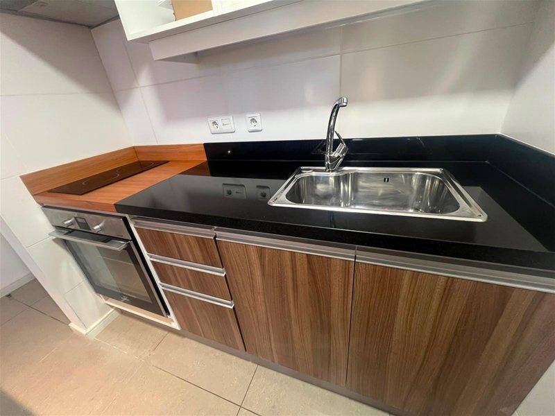 Monoambiente con garaje - Amoblado A estrenar - VENTA O PERMUTA - foto 3