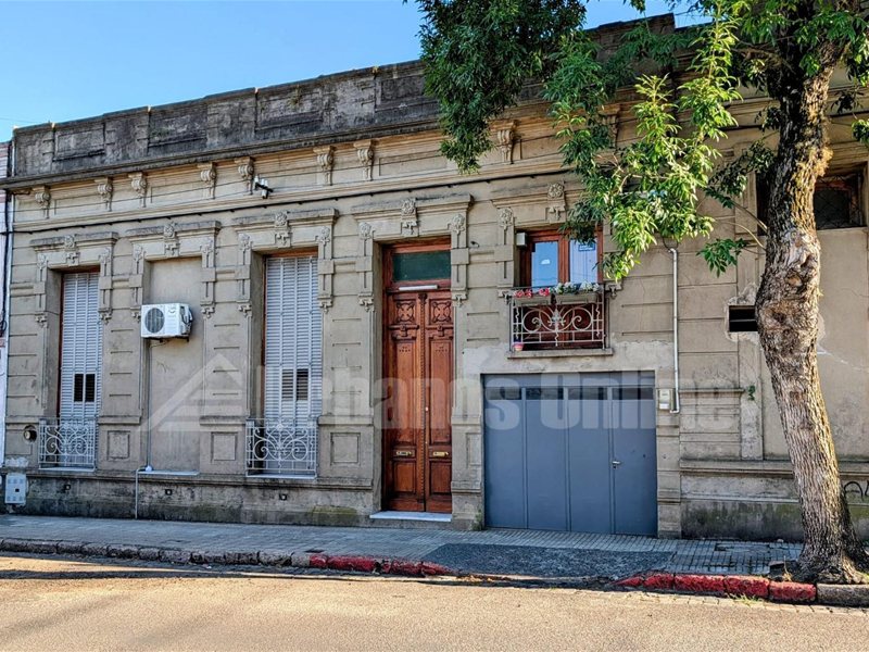 Venta de Casa adaptable a diferentes usos Ref: 6323 - foto 1
