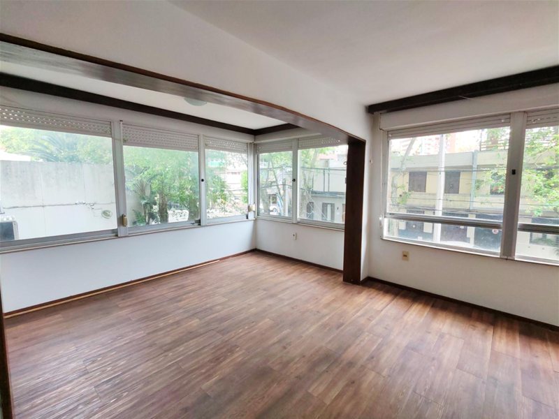 Alquiler apartamento de 2 dormitorios, estar o escritorio, terraza lavadero y cochera - foto 3