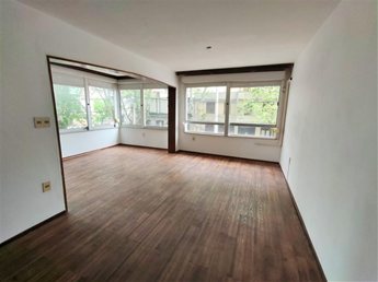 Alquiler apartamento de 2 dormitorios, estar o escritorio, terraza lavadero y cochera - foto 4