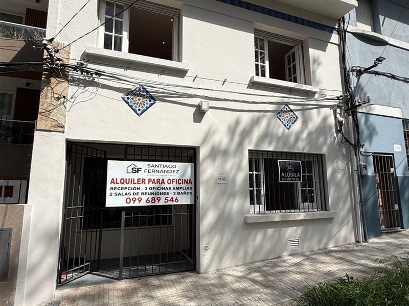 VENTA CASA 3 DORMITORIOS EN PUERTO DE BUCEO - foto 2