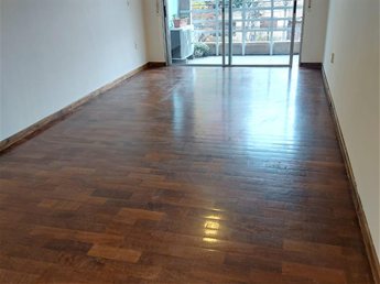 ALQUILER APARTAMENTO POCITOS NUEVO MONOAMBIENTE AMPLIO AL FRENTE CON TERRAZA VESTIDOR Y GARAJE FIJO. - foto 4