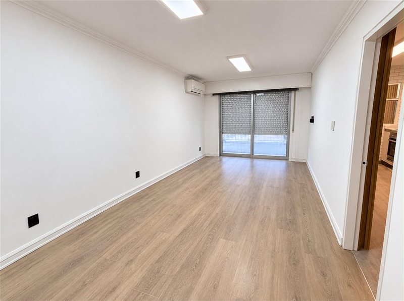 ALQUILER APARTAMENTO POCITOS 2 DORMITORIOS 2 BAÑOS PATIO - foto 2