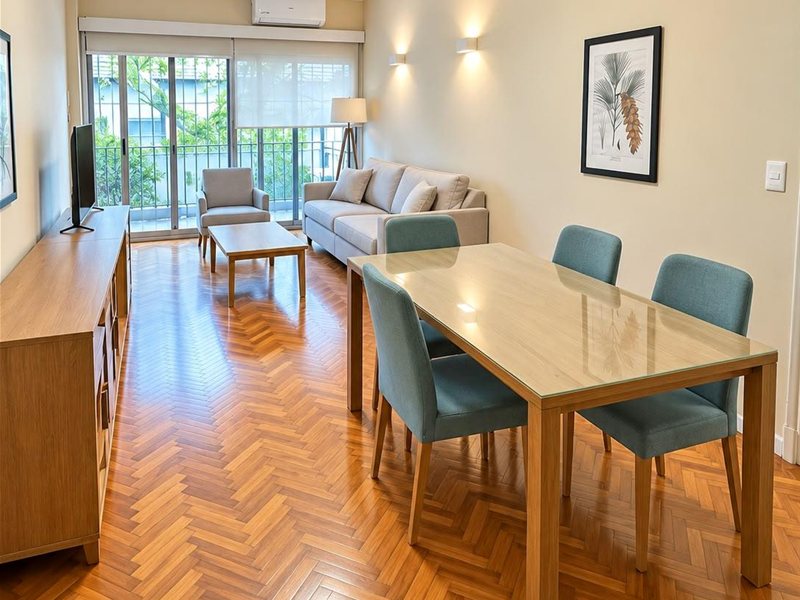 APARTAMENTO DE 3 DORMITORIOS EQUIPADO EN EL CENTRO - foto 1