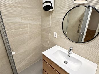 APARTAMENTO DE 3 DORMITORIOS EQUIPADO EN EL CENTRO - foto 6