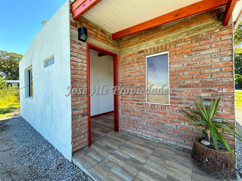 EN ALQUILER CASA DE 2 DORMITORIOS UBICADA EN EL REAL DE SAN CARLOS, COLONIA. - foto 3