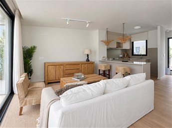 Nuevas Casas En Carrasco: 2 Y 3 Dormitorios Con Parrillero Propio