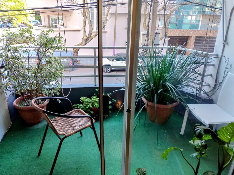 Venta de apartamento de 3 dormitorios en Punta Carretas a metros del Club de Golf. - foto 2