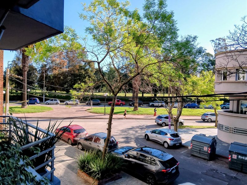 Venta de apartamento de 3 dormitorios en Punta Carretas a metros del Club de Golf. - foto 1