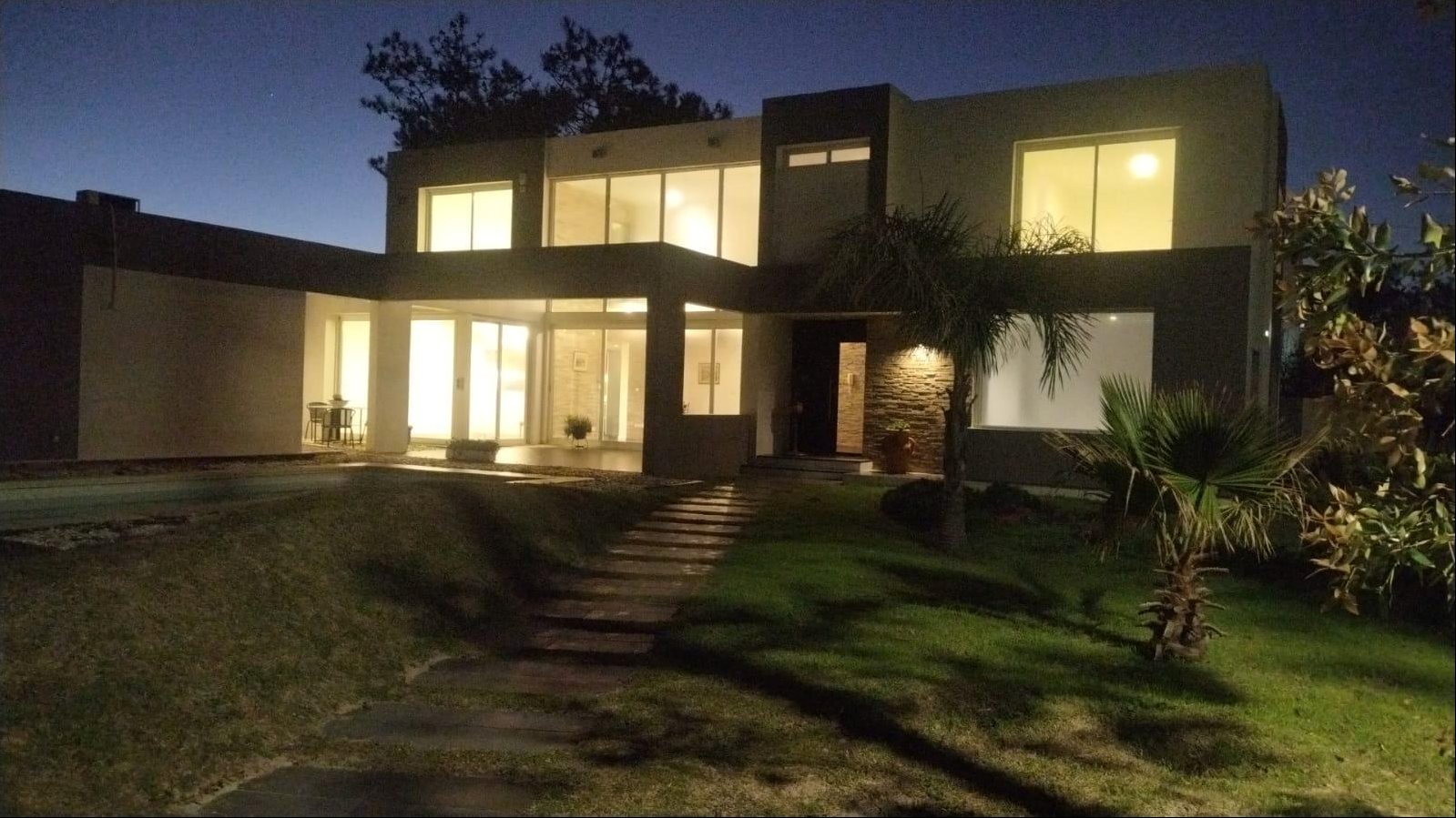 Alquiler de casa 4 dormitorios frente al mar – Punta Pinares, El Pinar · Foto 2