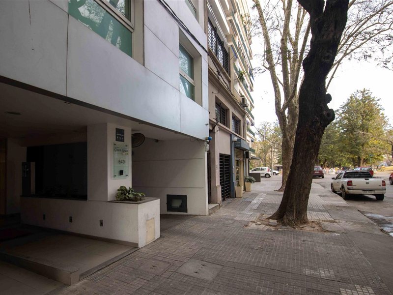 Divino y amplio apartamento en Parque Villa Biarritz - foto 2