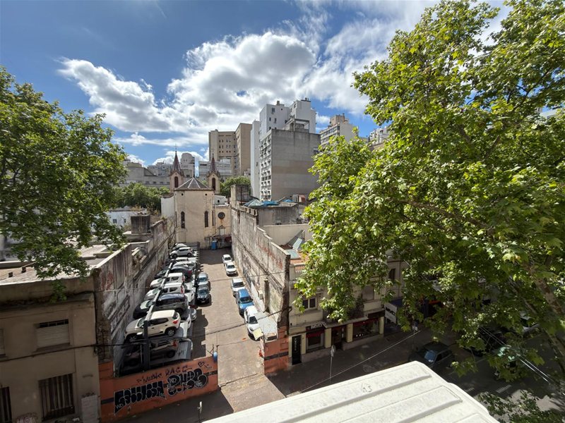 VENDO Apartamento 1 Dormitorio c/garage- Zona Centro Con renta - foto 2