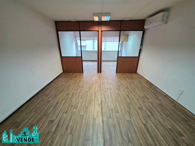 VENTA!! ATENCION EMPRESAS O INVERSORES PARA RENTA!! GRAN OFICINA DE 42M2 EN NOVENO PISO! A PASOS DE AV 18 DE JULIO! CENTRO! - foto 3