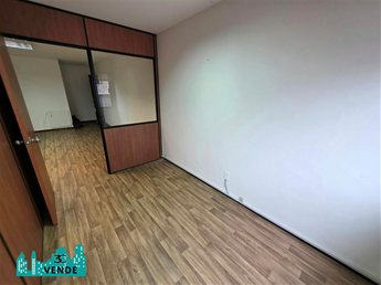 VENTA!! ATENCION EMPRESAS O INVERSORES PARA RENTA!! GRAN OFICINA DE 42M2 EN NOVENO PISO! A PASOS DE AV 18 DE JULIO! CENTRO! - foto 5