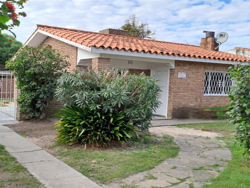 CERCANA A RAMBLA Y SERVICIOS 2 dormitorios baño Solymar Alquiler Ciudad de la Costa - foto 2