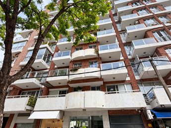 Alquiler apartamento 2 dormitorios 2 baños suite garage Pocitos · Foto 1