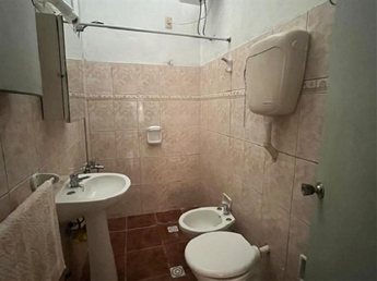 Casa 2 Dormitorios, Zona céntrica en Las Piedras. - foto 7