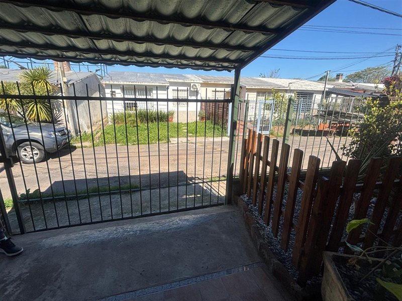 Venta de casa en predio privado complejo de viviendas. Actualmente está alquilada. - foto 3