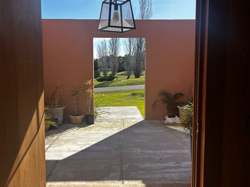 Venta  Casa Altos de la Tahona 4 dormitorios en suite. - foto 1