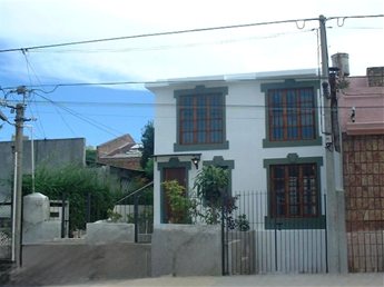 Alquiler Casa de 2 Dormitorios con Cochera en Buceo